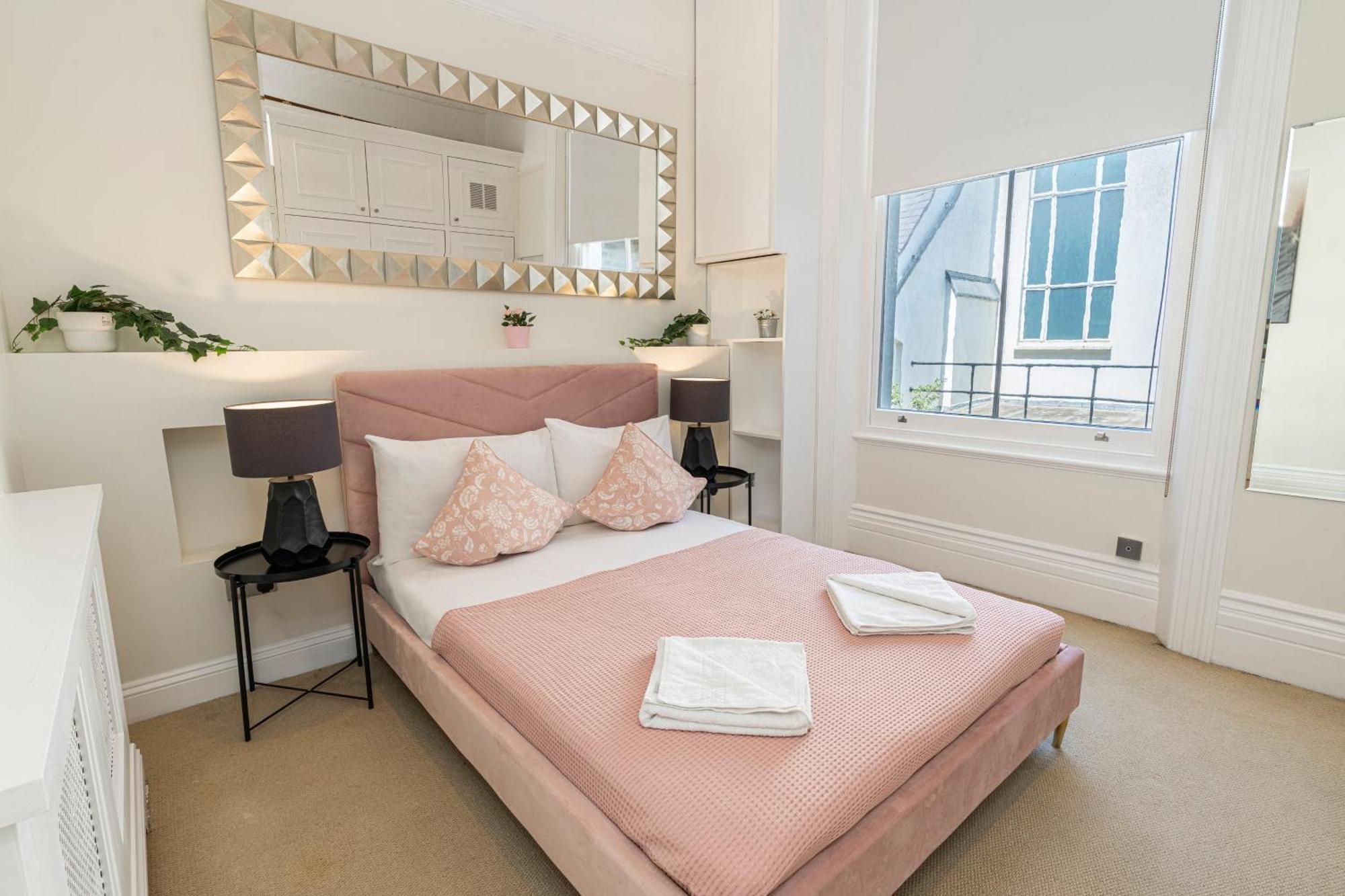 Stay At Kensington And Knightsbridge 런던 외부 사진