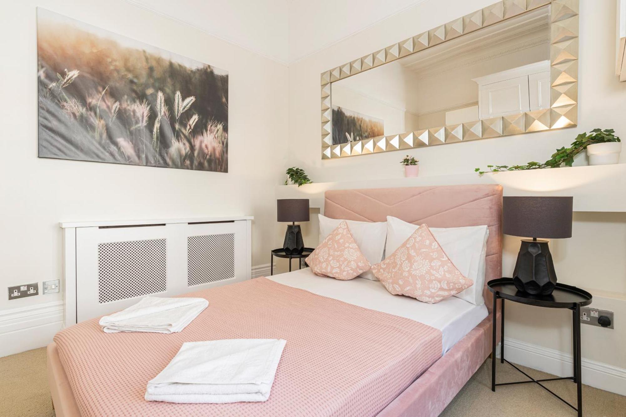 Stay At Kensington And Knightsbridge 런던 외부 사진