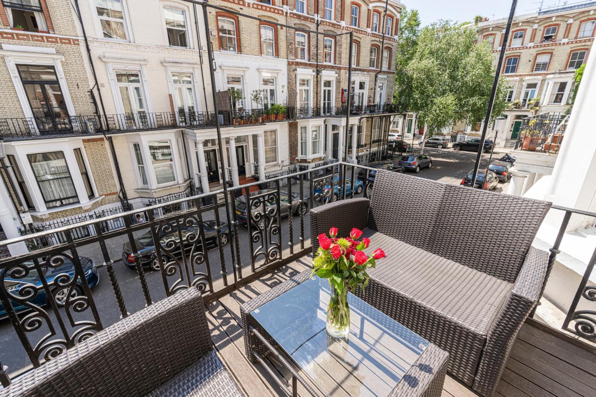 Stay At Kensington And Knightsbridge 런던 외부 사진