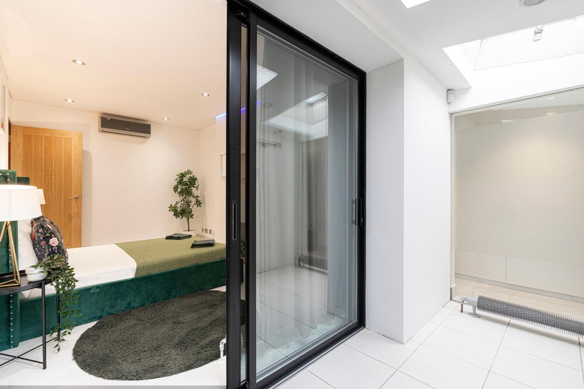 Stay At Kensington And Knightsbridge 런던 외부 사진
