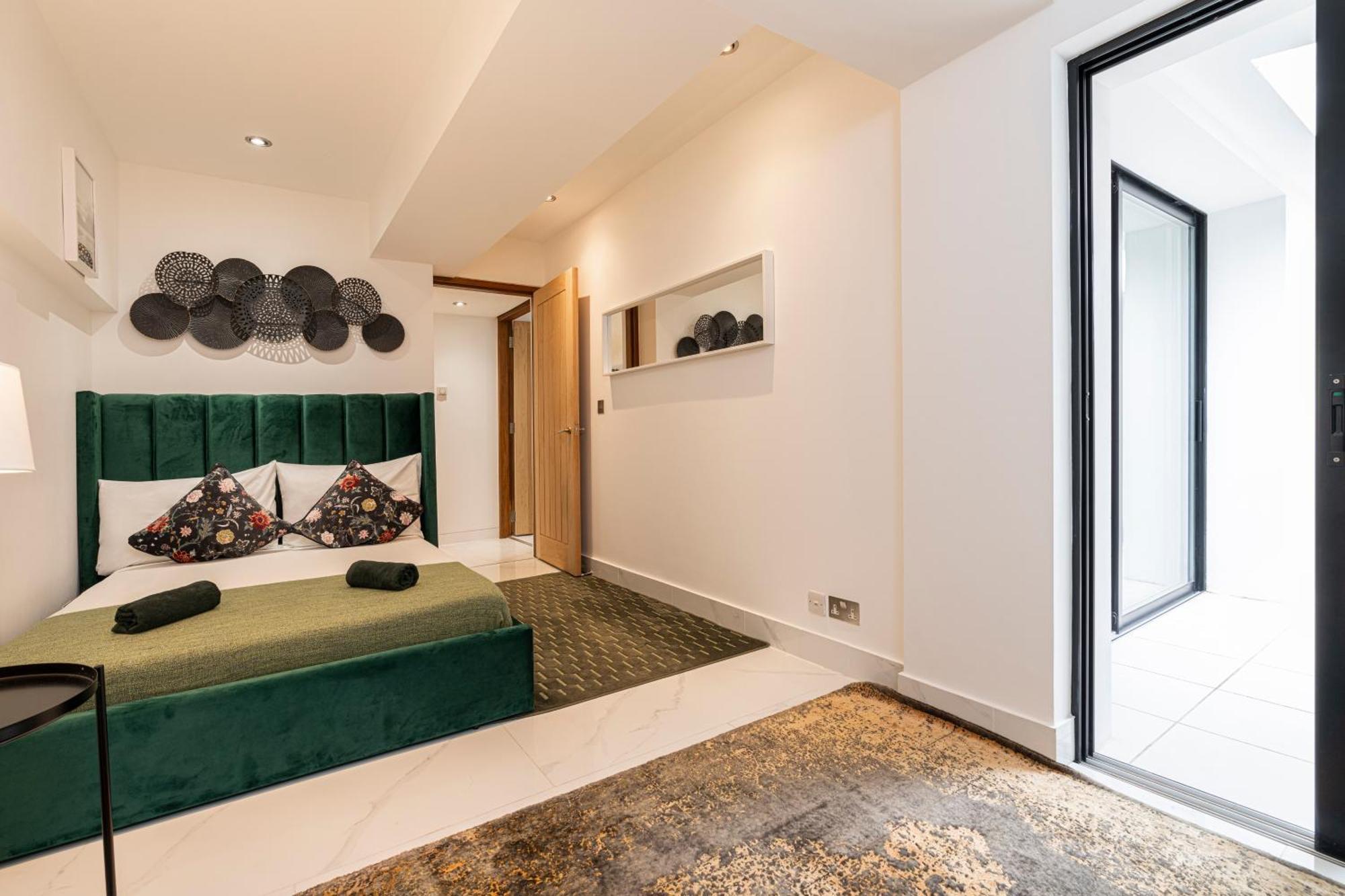 Stay At Kensington And Knightsbridge 런던 외부 사진